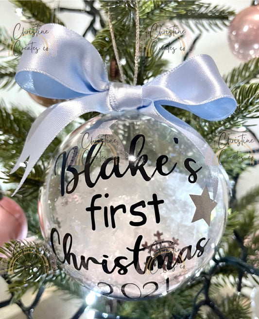 Baby’s first Christmas bauble